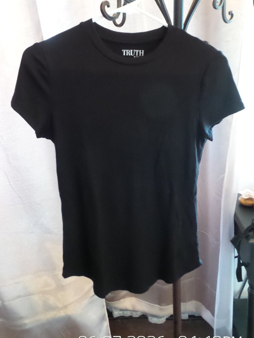 TRUTH BY REPUBLIC Women's Black Cap Sleeve Shirt Size Medium Like New